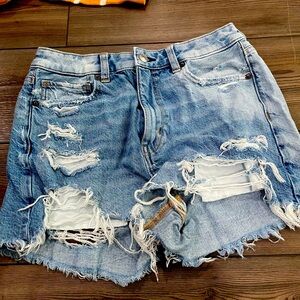 american eagle shorts size 6